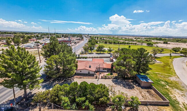 Building Photo - 10650 Socorro Rd