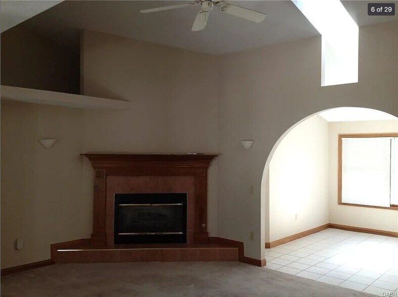 Building Photo - 2770 Torrey Pines