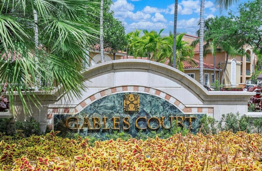 Building Photo - 6851 SW 44th St