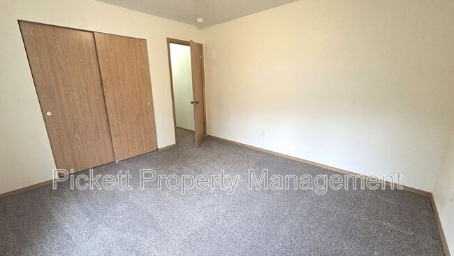 Building Photo - 2122 Tidepool Pl E