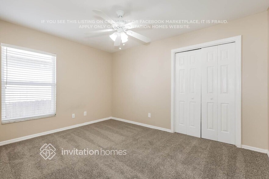 Building Photo - 407 Sand Ridge Dr