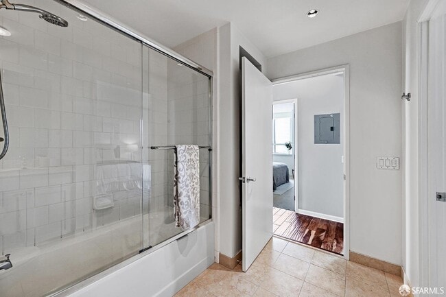 Building Photo - 400 Beale St