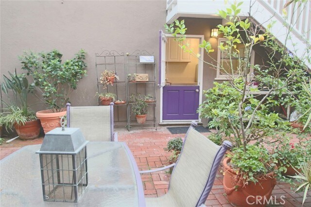 Building Photo - 126 8th St