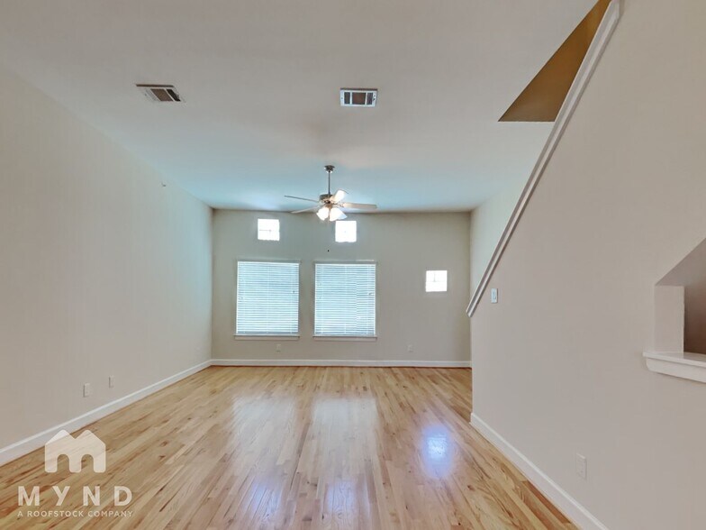 Building Photo - 8705 Bryam St