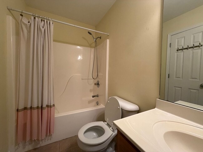 Building Photo - Brick 3/2 House in West Rome- $1,795