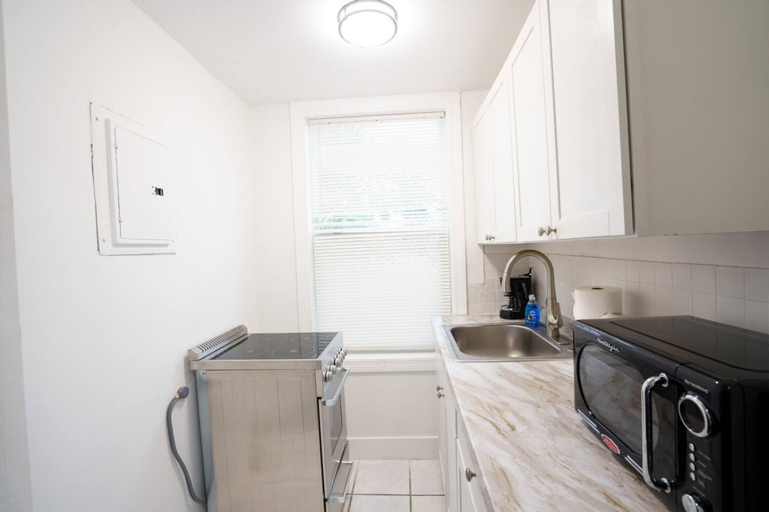 Building Photo - 444 Ponce de Leon Blvd