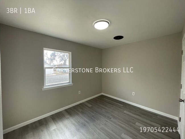 Building Photo - 126 S Curtis-C