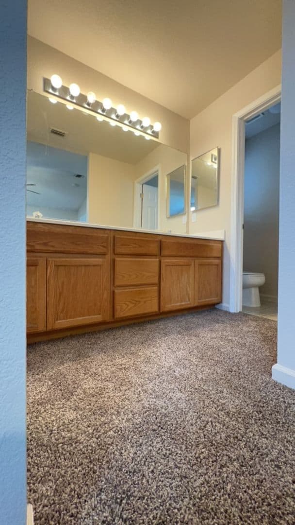 Building Photo - 2504 Ives St