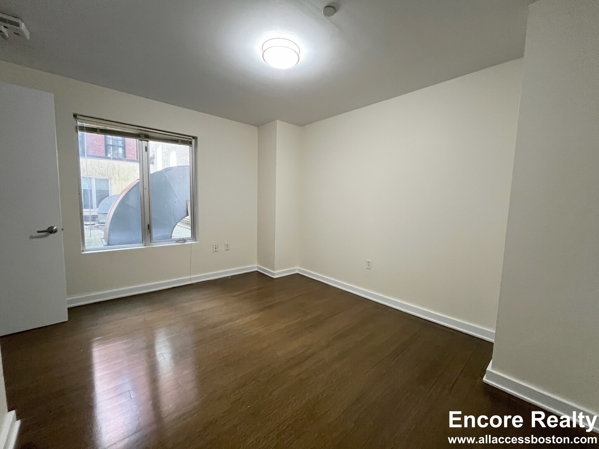 Building Photo - 40 Boylston St