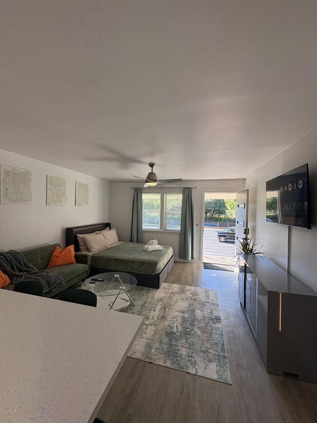 Building Photo - 3104 Stoneway Dr