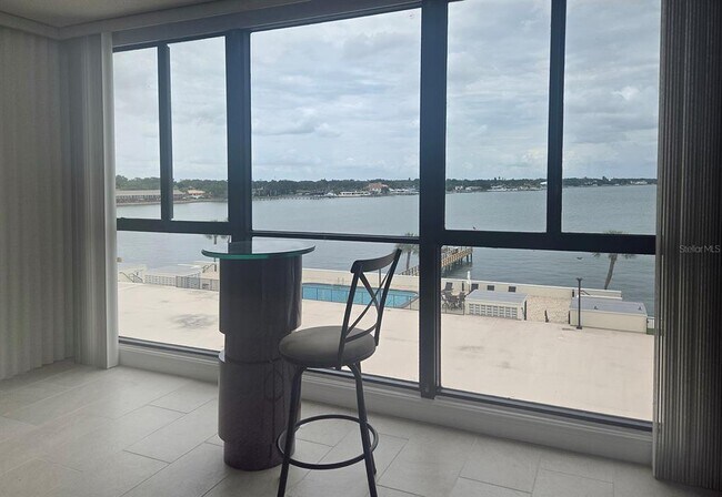 Building Photo - 7100 Sunshine Skyway Ln S