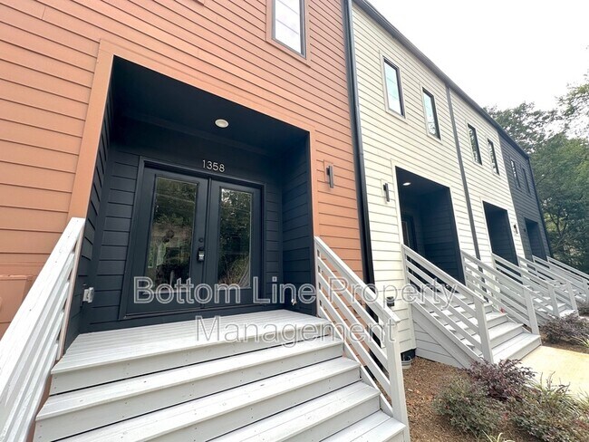 Primary Photo - 1358 Briar Creek Rd