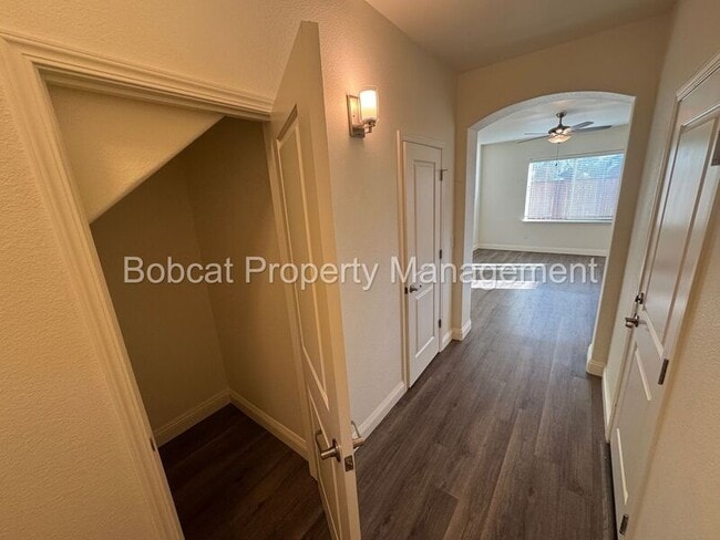Building Photo - 1237 Correlli Ct