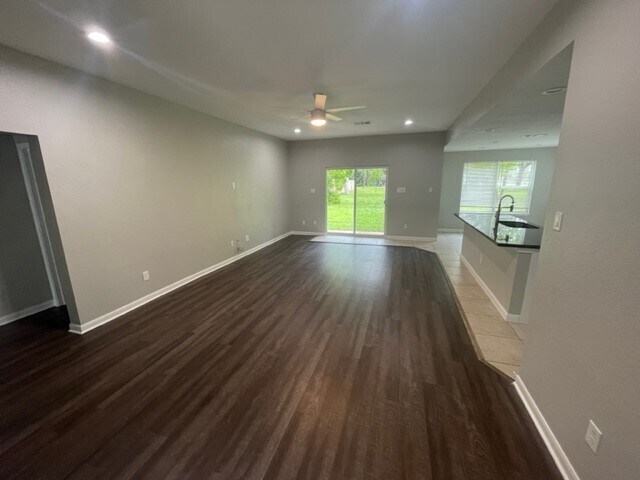 Building Photo - 604 W Willis St