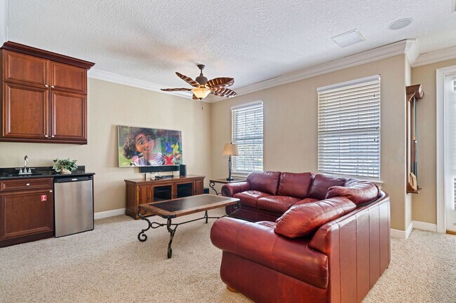 Building Photo - 7550 Gathering Dr