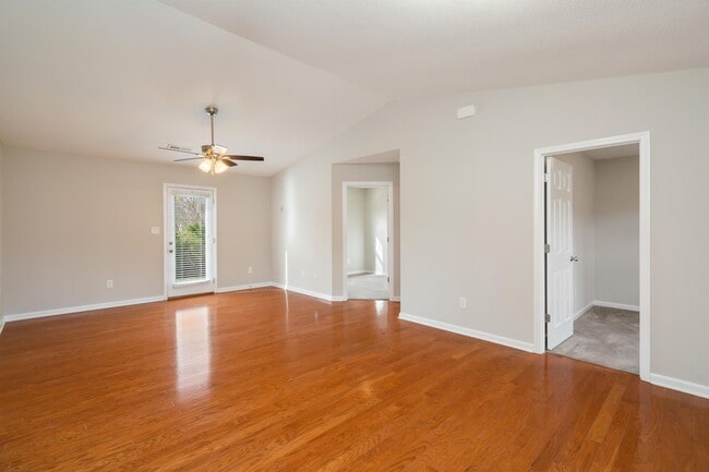 Building Photo - 5117 Cattail Ln
