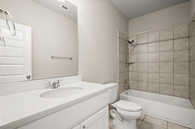 Building Photo - 5417 Vanner Path