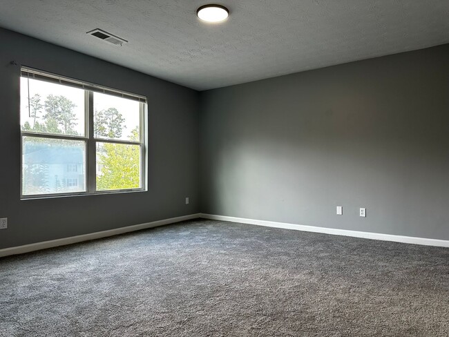 Building Photo - Open House Available on Friday, August 7 Time: 6:30 PM – 7:00 PM  25% Move-in Special available f...