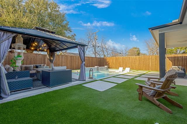 Building Photo - 3111 Hedgerow Dr