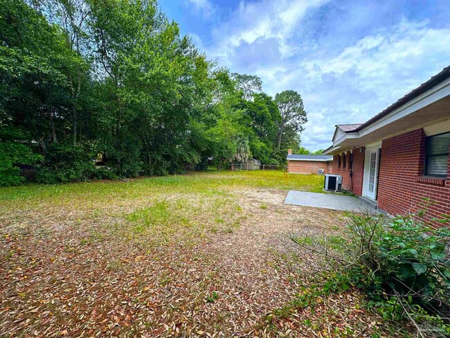 Building Photo - 3955 San Gabriel Dr