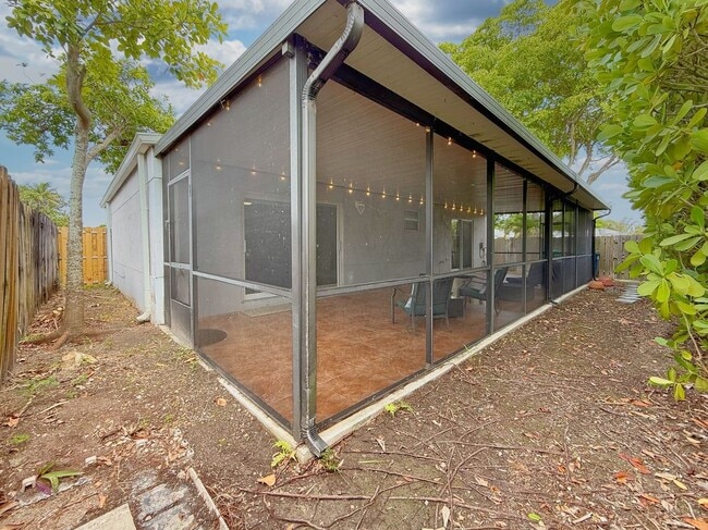 Building Photo - 9802 SW 222nd Terrace