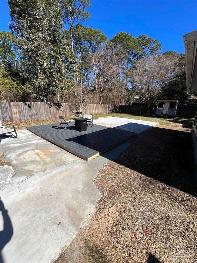 Building Photo - 5140 Choctaw Ave