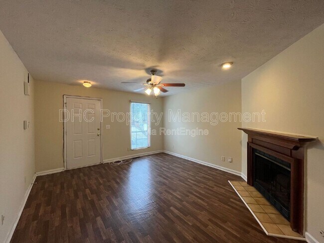 Building Photo - 1183 Red Oak Cove