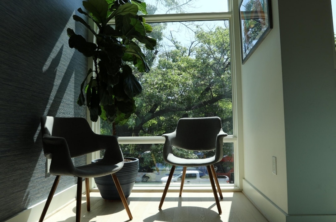 Breakfast nook - 1510 N Capitol St NW