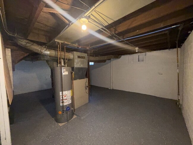 Building Photo - 1106 Garfield Ave