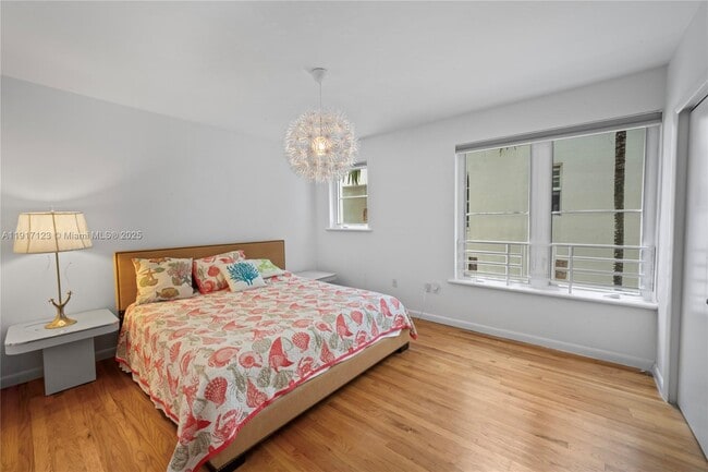 Building Photo - 1018 Meridian Ave