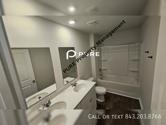 Building Photo - Downstairs Master - 5 BEDROOM HOME Berkele...