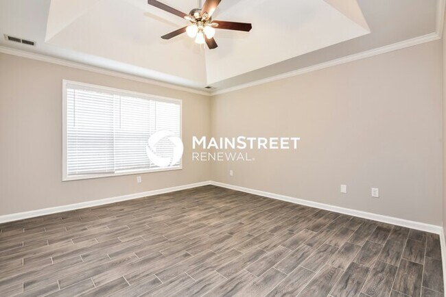 Building Photo - 4 Bedroom Pet-Friendly Home in COVINGTON, GA with Main Street Renewal