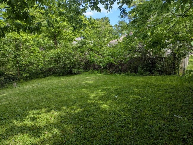 Building Photo - Single Family Charmer in Jennings - Sectio...