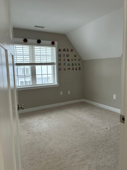 Building Photo - 4 Craftsman Ct