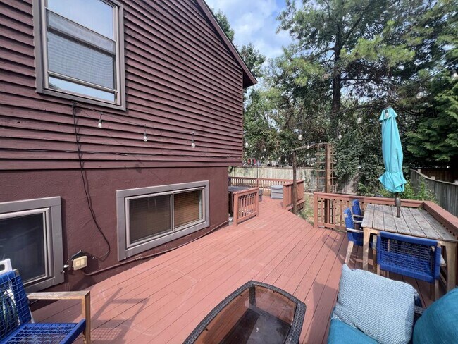 Building Photo - 1002 Timber Creek Dr