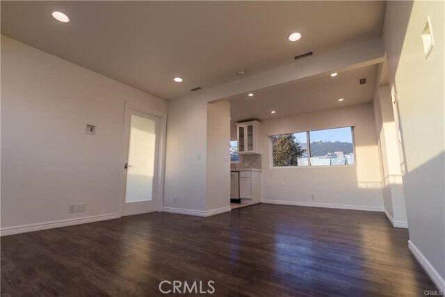Building Photo - 577 Ramona Ave