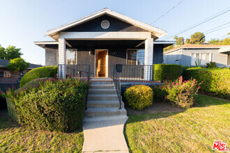 Building Photo - 2347 Moss Ave