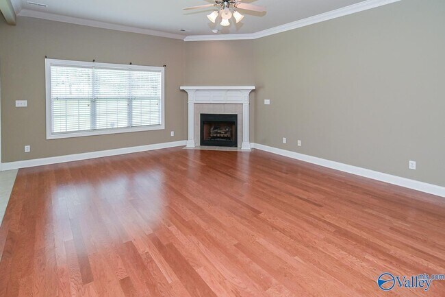 Building Photo - 8821 Belle Mor Dr NW