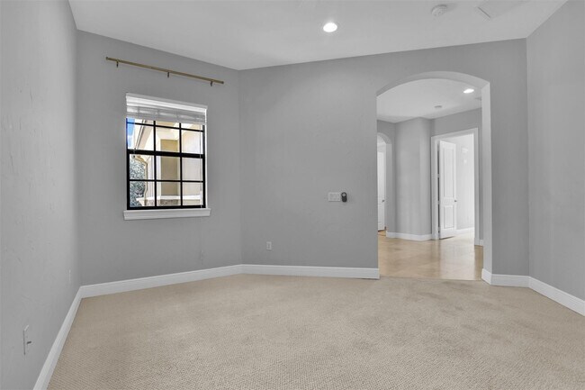 Building Photo - 7535 Old Thyme Ct