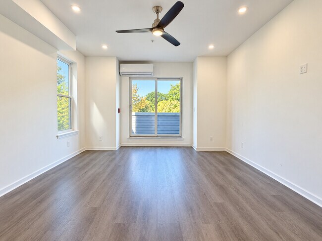 Building Photo - 2251 N 33rd St