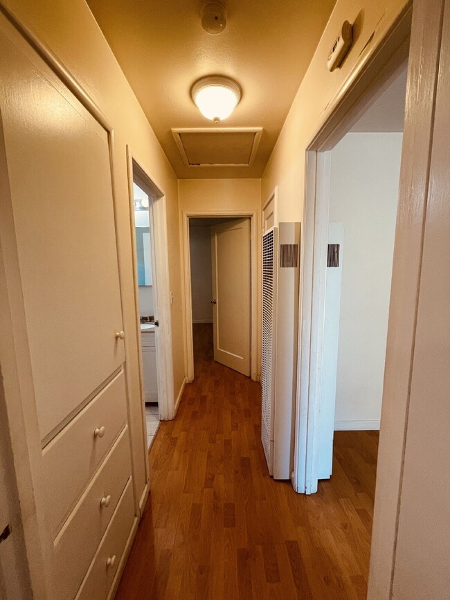 Building Photo - Peaceful 2-Bedroom Duplex with Private Yard & Bonus Studio Shed (San Jose)