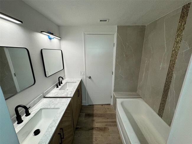 Building Photo - 2200 NE 173rd St