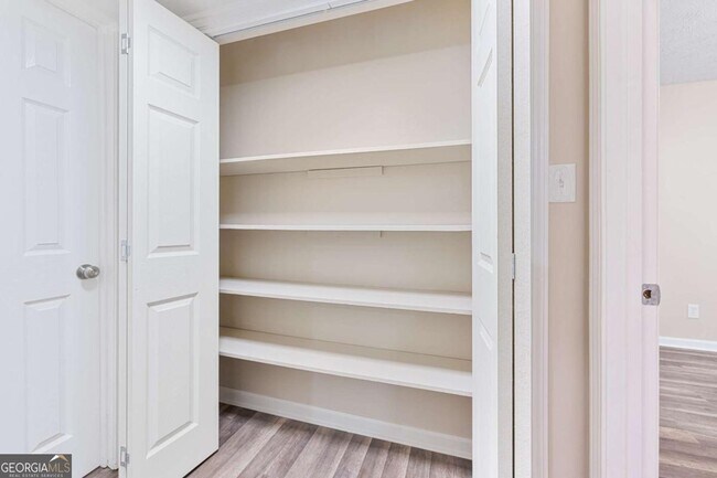 Building Photo - 103 Sterling Ct