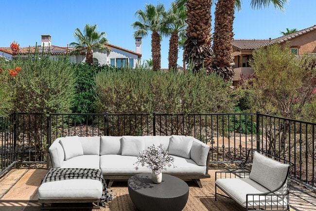 Building Photo - 450 White Fox Trail