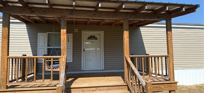 Building Photo - 129 W Spruce