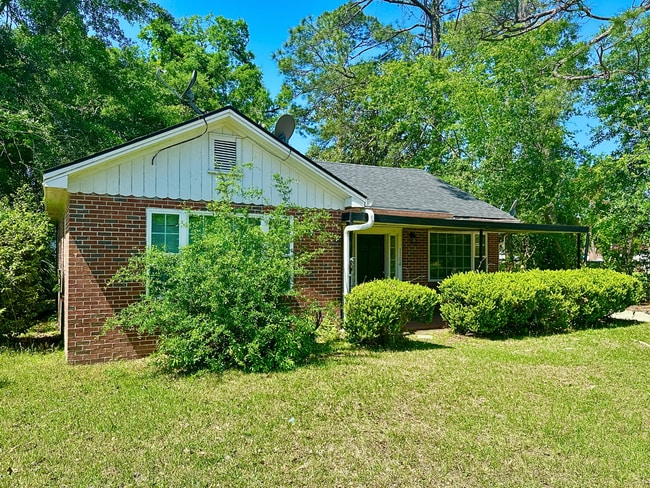 Building Photo - 1104 Williams St