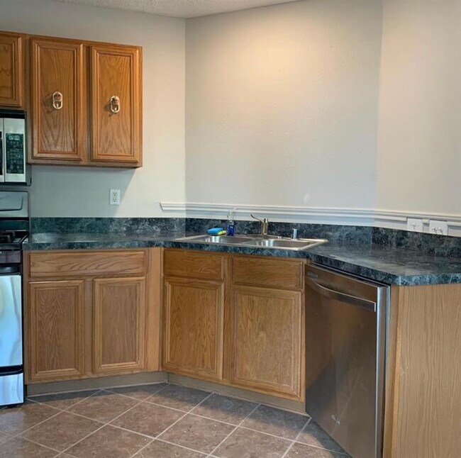 Building Photo - 10918 Vista Norte Ct