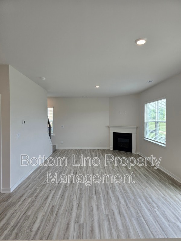 Building Photo - 549 Blackpool Ct