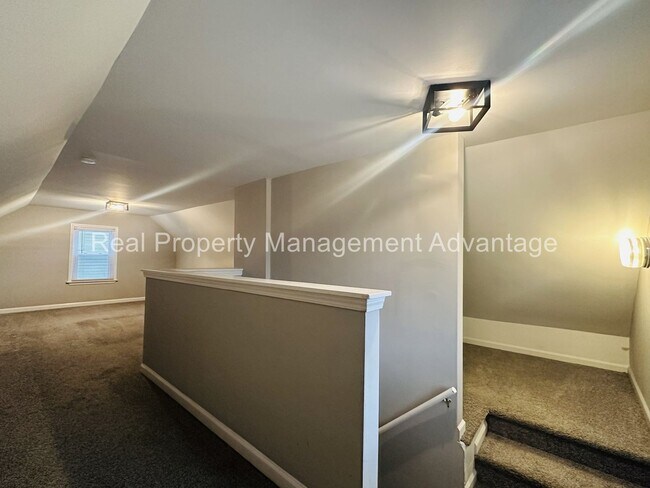 Building Photo - Charming 3 Bedroom Bungalow in Prime Ferndale Location!