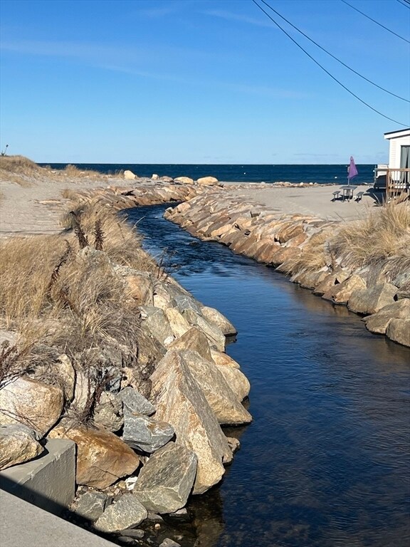 Building Photo - 52 Beach